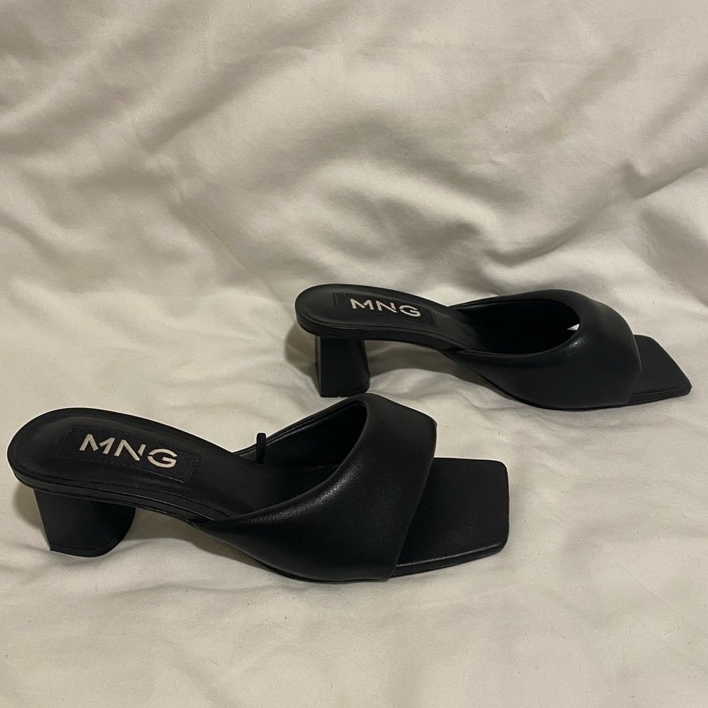 MNG square toe block heels • EU 37